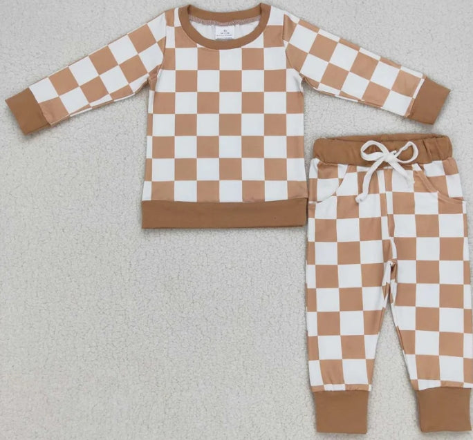 Checkered Outfit Khaki